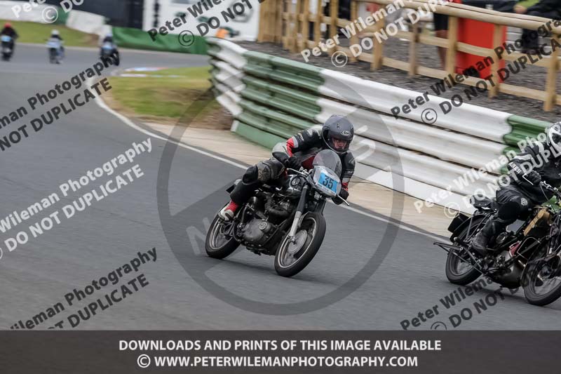 Vintage motorcycle club;eventdigitalimages;mallory park;mallory park trackday photographs;no limits trackdays;peter wileman photography;trackday digital images;trackday photos;vmcc festival 1000 bikes photographs